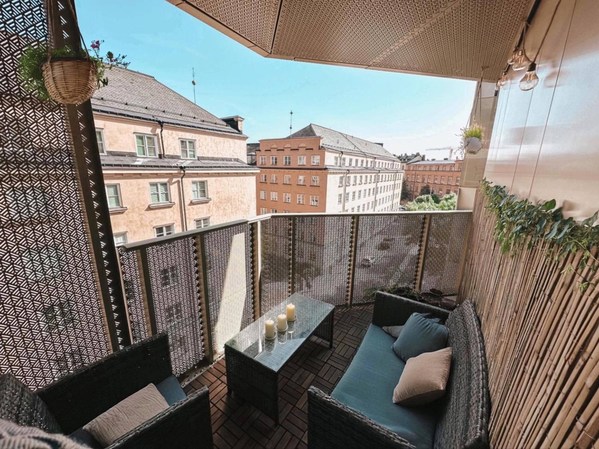 Lägenhet Modern, Centrally Located Apartment!